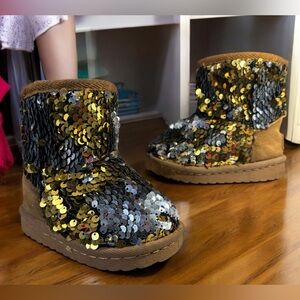 Toddler Girls Mudd Gold Sparkle Boots - Size 5